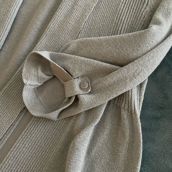 EUC silver/metallic threads shawl front cardigan - Picture 3 of 7